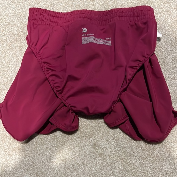 LIKE NEW! running shorts - Picture 4 of 5